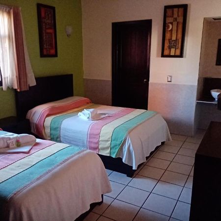 Hotel Real Plaza Окосинго Экстерьер фото