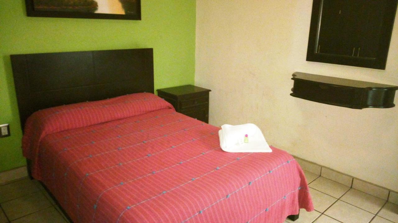Hotel Real Plaza Окосинго Экстерьер фото