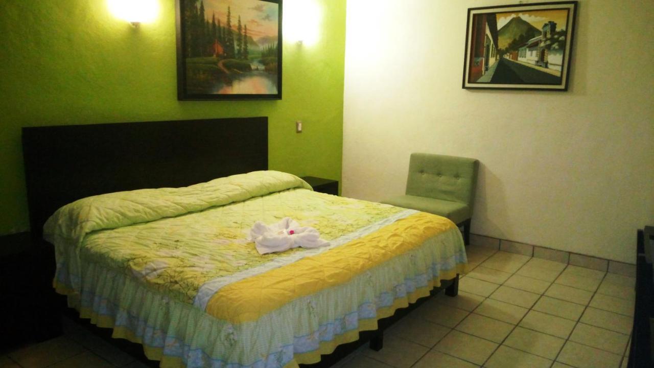 Hotel Real Plaza Окосинго Экстерьер фото