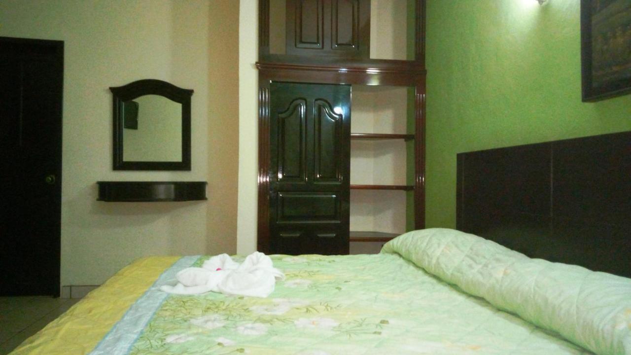 Hotel Real Plaza Окосинго Экстерьер фото