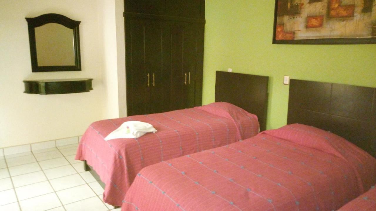 Hotel Real Plaza Окосинго Экстерьер фото